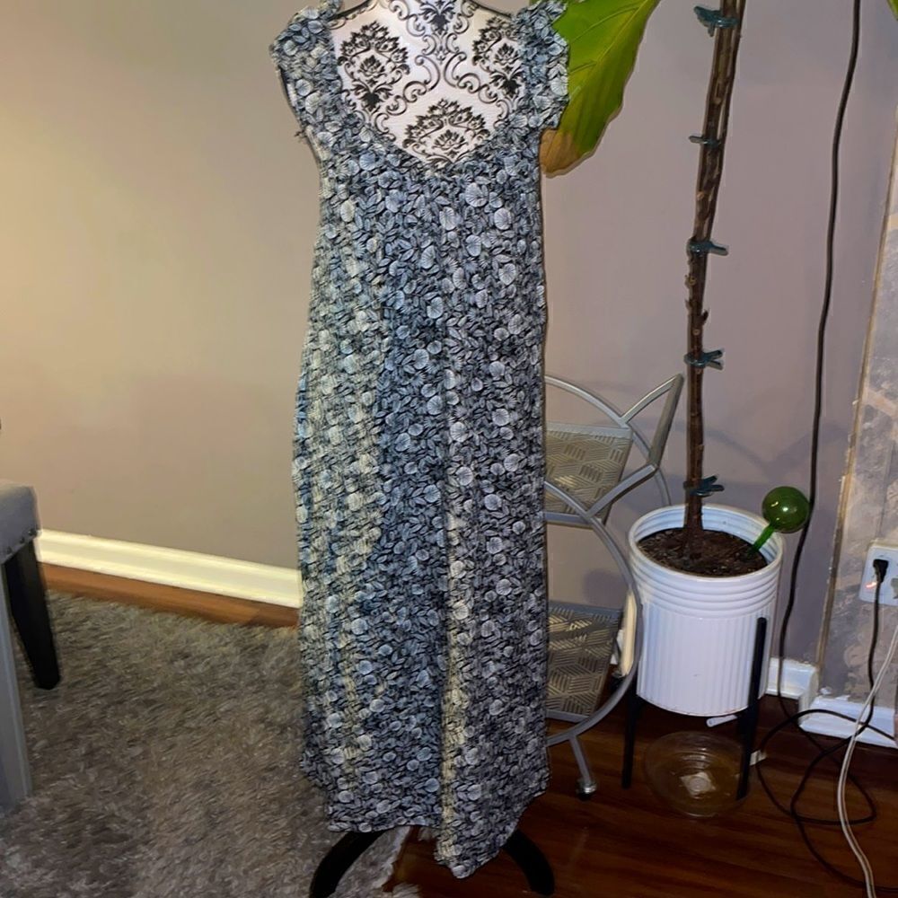 Loft nwt black floral ruffled dress